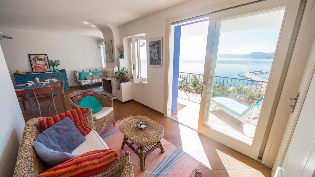 カーラゴノネCasa Fendemare, Vista Sul Golfo Iunq2620アパートメント エクステリア 写真